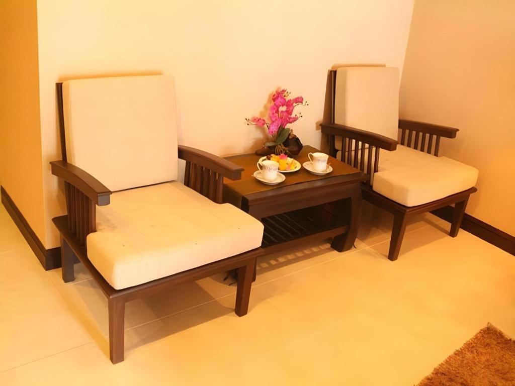 R-Con Residence Pattaya Bagian luar foto