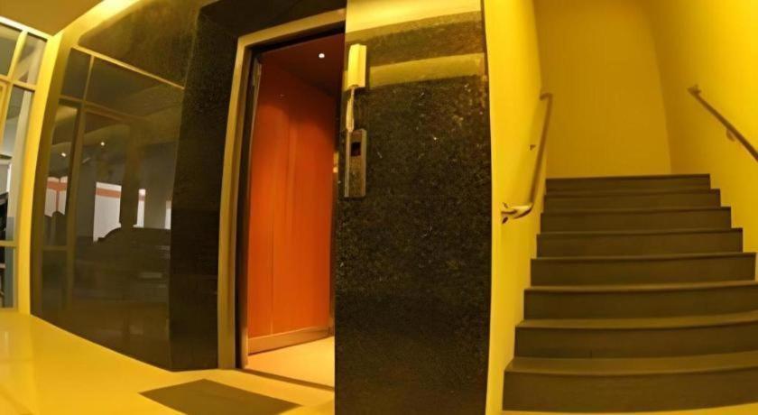 R-Con Residence Pattaya Bagian luar foto