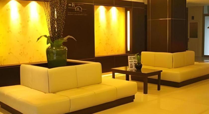 R-Con Residence Pattaya Bagian luar foto